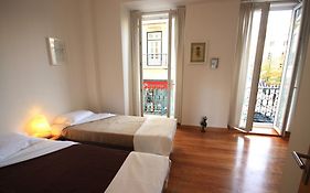 Myplace - Lisbon - Camoes