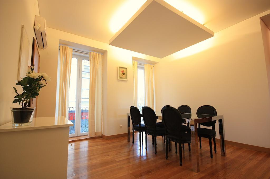 Myplace - Lisbon - Camoes Apartment Room photo