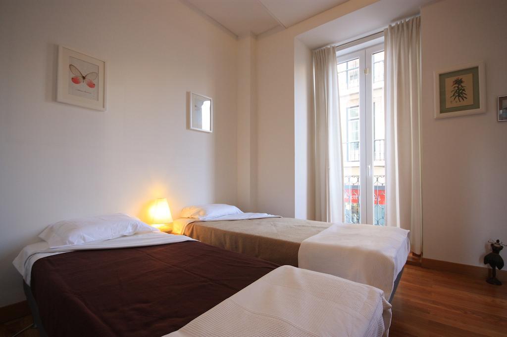 Myplace - Lisbon - Camoes Apartment Room photo